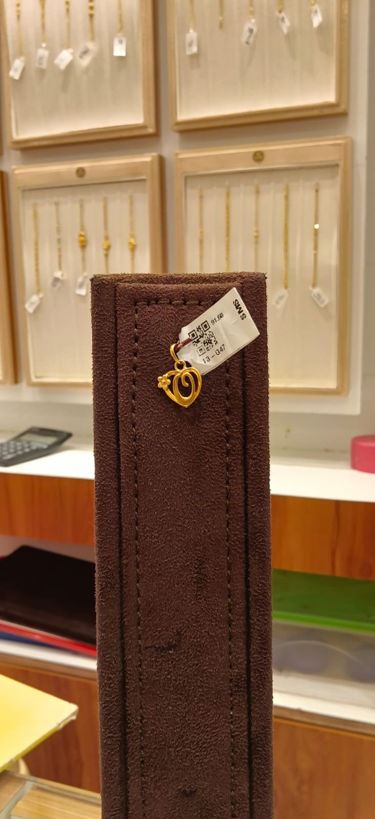 Single Hook Dollar